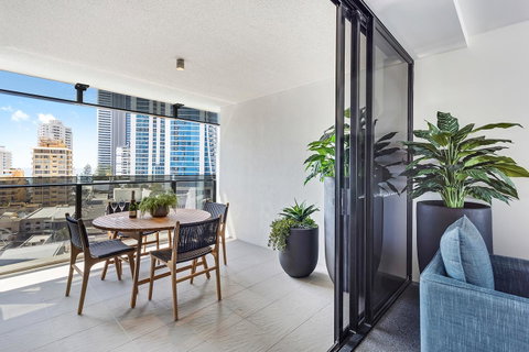Holiday Holiday Circle On Cavill Apartments - Accommodation Gold Coast 20