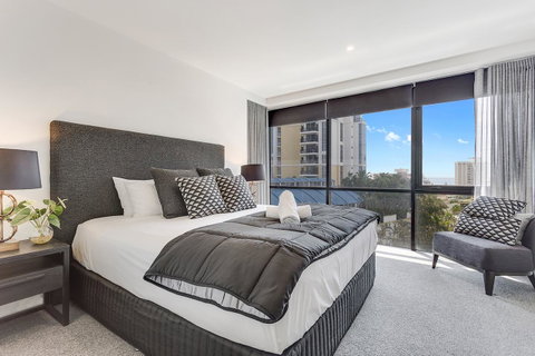 Holiday Holiday Circle On Cavill Apartments - Accommodation Gold Coast 34