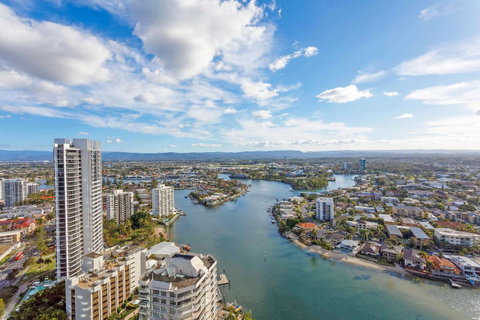 Holiday Holiday Circle On Cavill Apartments - Accommodation Gold Coast 6