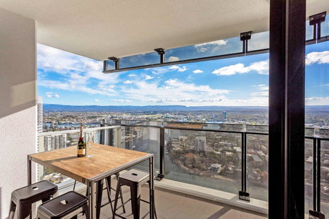 Holiday Holiday Circle On Cavill Apartments - Accommodation Gold Coast 22