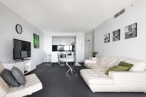 Holiday Holiday Circle On Cavill Apartments - Accommodation Gold Coast 7