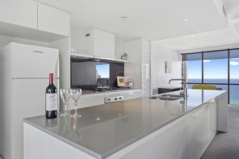 Holiday Holiday Circle On Cavill Apartments - Accommodation Gold Coast 38