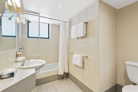 Dockside Brisbane - Gold Coast 4U 8