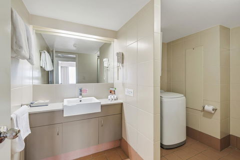 Dockside Brisbane - Gold Coast 4U 44