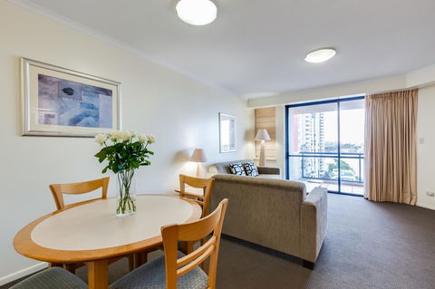 Dockside Brisbane - Gold Coast 4U 37