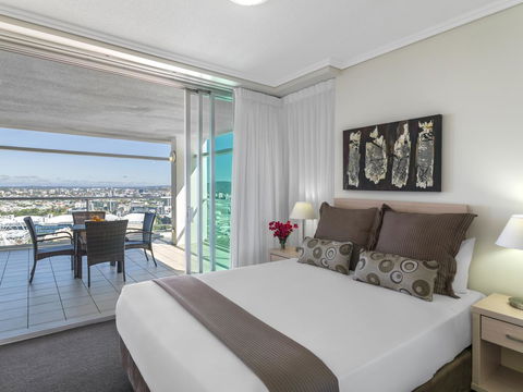 Oaks Brisbane Casino Tower Suites - Gold Coast 4U 9