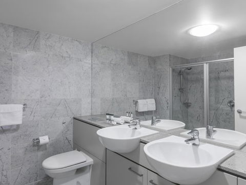 Oaks Brisbane Casino Tower Suites - Gold Coast 4U 5