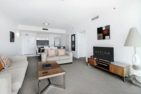 ULTIQA Freshwater Point Resort - Accommodation Gold Coast 6