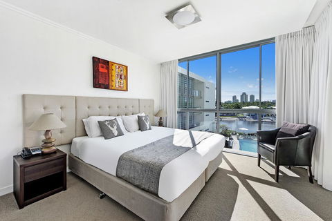 ULTIQA Freshwater Point Resort - Accommodation Gold Coast 7