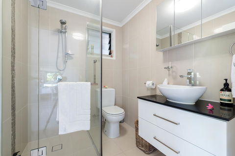 Private Guest Suite High On Currumbin Hill - 1 Gold Coast 12