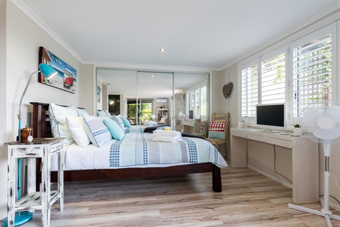 Private Guest Suite High On Currumbin Hill - 1 Gold Coast 2