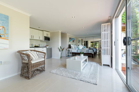 Private Guest Suite High On Currumbin Hill - 1 Gold Coast 9