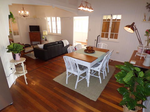 Lilly Pilly House - Gold Coast 4U 4