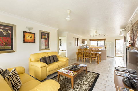 Marcol Place Holiday Apartments - Gold Coast 4U 6