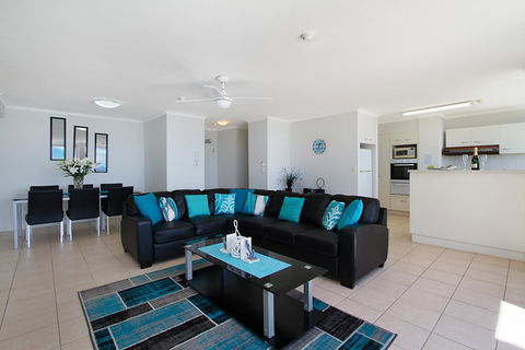 Rainbow Commodore Coolangatta - Gold Coast 4U 18