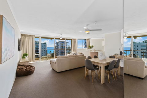 Rainbow Commodore Coolangatta - Gold Coast 4U 33