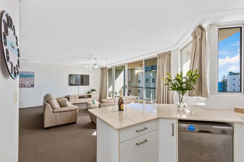 Rainbow Commodore Coolangatta - Gold Coast 4U 34