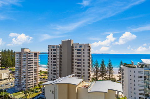 Rainbow Commodore Coolangatta - Gold Coast 4U 1