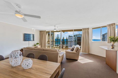 Rainbow Commodore Coolangatta - Gold Coast 4U 32