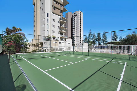 Rainbow Commodore Coolangatta - Gold Coast 4U 40