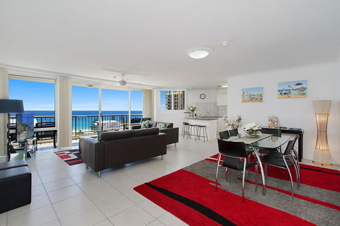 Rainbow Commodore Coolangatta - Gold Coast 4U 12