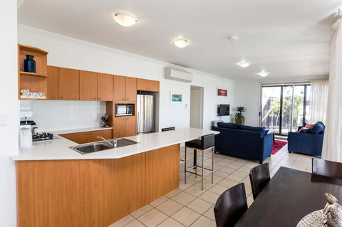 Oasis Apartments On Hamilton Island By HIHA - Accommodation Gold Coast 3