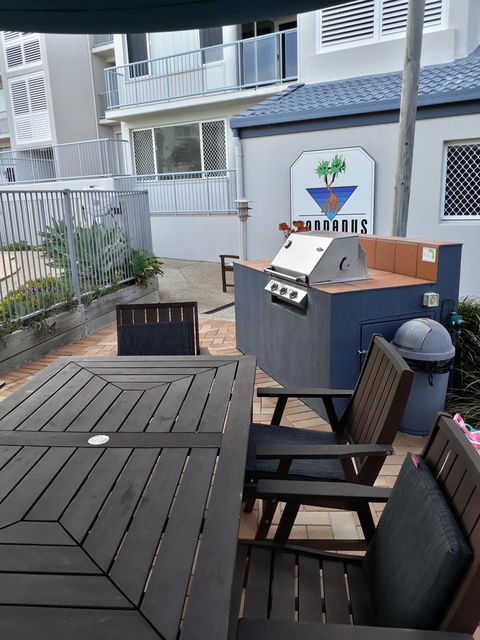 Pandanus Coolum Beach - Gold Coast 4U 1