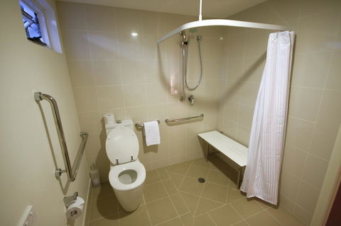 Domain Serviced Apartments - Gold Coast 4U 15