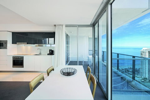 Number 1 H Residences - WiFi, Parking & More By Gold Coast Holidays - Accommodation Gold Coast 19