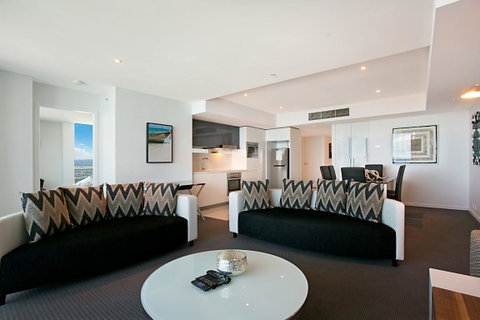 Number 1 H Residences - WiFi, Parking & More By Gold Coast Holidays - Accommodation Gold Coast 11
