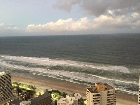 Number 1 H Residences - WiFi, Parking & More By Gold Coast Holidays - Accommodation Gold Coast 24