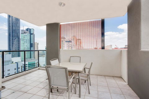 Republic Apartments Brisbane City - Accommodation Gold Coast 15