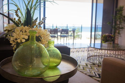 Ambience On Burleigh Beach - Gold Coast 4U 10