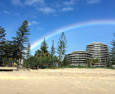 Ambience On Burleigh Beach - Gold Coast 4U 4
