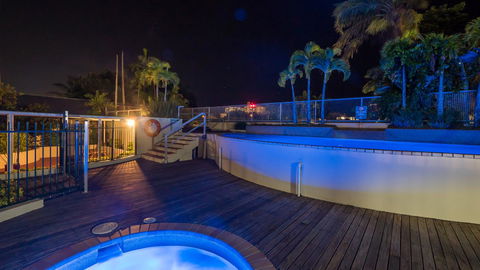 Sunshine Tower Hotel - Accommodation Gold Coast 12