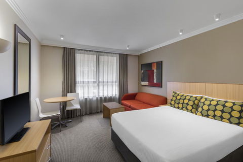 Mercure Brisbane Garden City - Gold Coast 4U 6