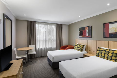 Mercure Brisbane Garden City - Gold Coast 4U 4