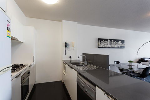 Oxygen Apartments - Gold Coast 4U 11