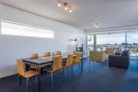 Oxygen Apartments - Gold Coast 4U 6