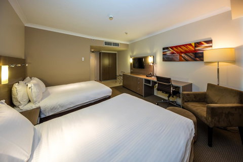DoubleTree By Hilton Cairns - Accommodation Gold Coast 12