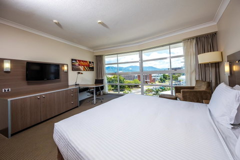 DoubleTree By Hilton Cairns - Accommodation Gold Coast 11