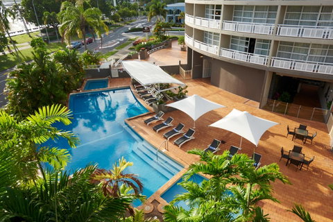 DoubleTree By Hilton Cairns - Accommodation Gold Coast 2