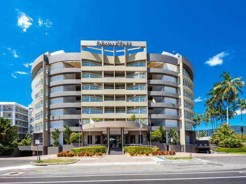 DoubleTree By Hilton Cairns - Accommodation Gold Coast 1