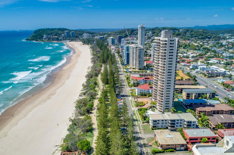 Burleigh Esplanade Apartments - Gold Coast 4U 19