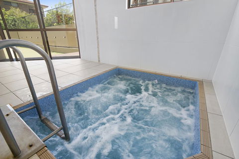 Burleigh Esplanade Apartments - Gold Coast 4U 22