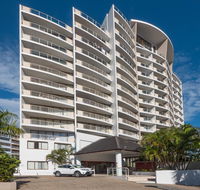 Broadbeach Savannah Resort - Gold Coast 4U