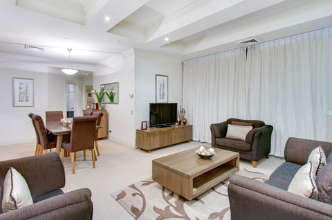 MacArthur Chambers - Gold Coast 4U 22