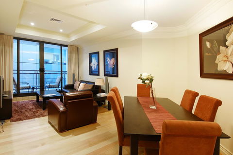 MacArthur Chambers - Gold Coast 4U 13