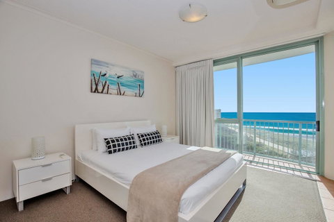 The Waterford On Main Beach - Accommodation Gold Coast 23
