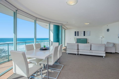 The Waterford On Main Beach - Accommodation Gold Coast 16